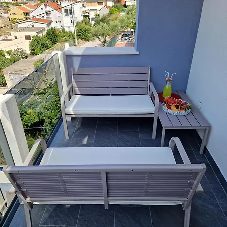 Apartmán With Sea View In *