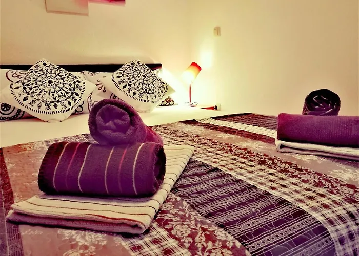 Apartment With Sea View In Trogir